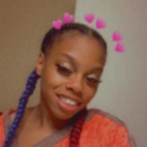 Meet your Posher, Chanel